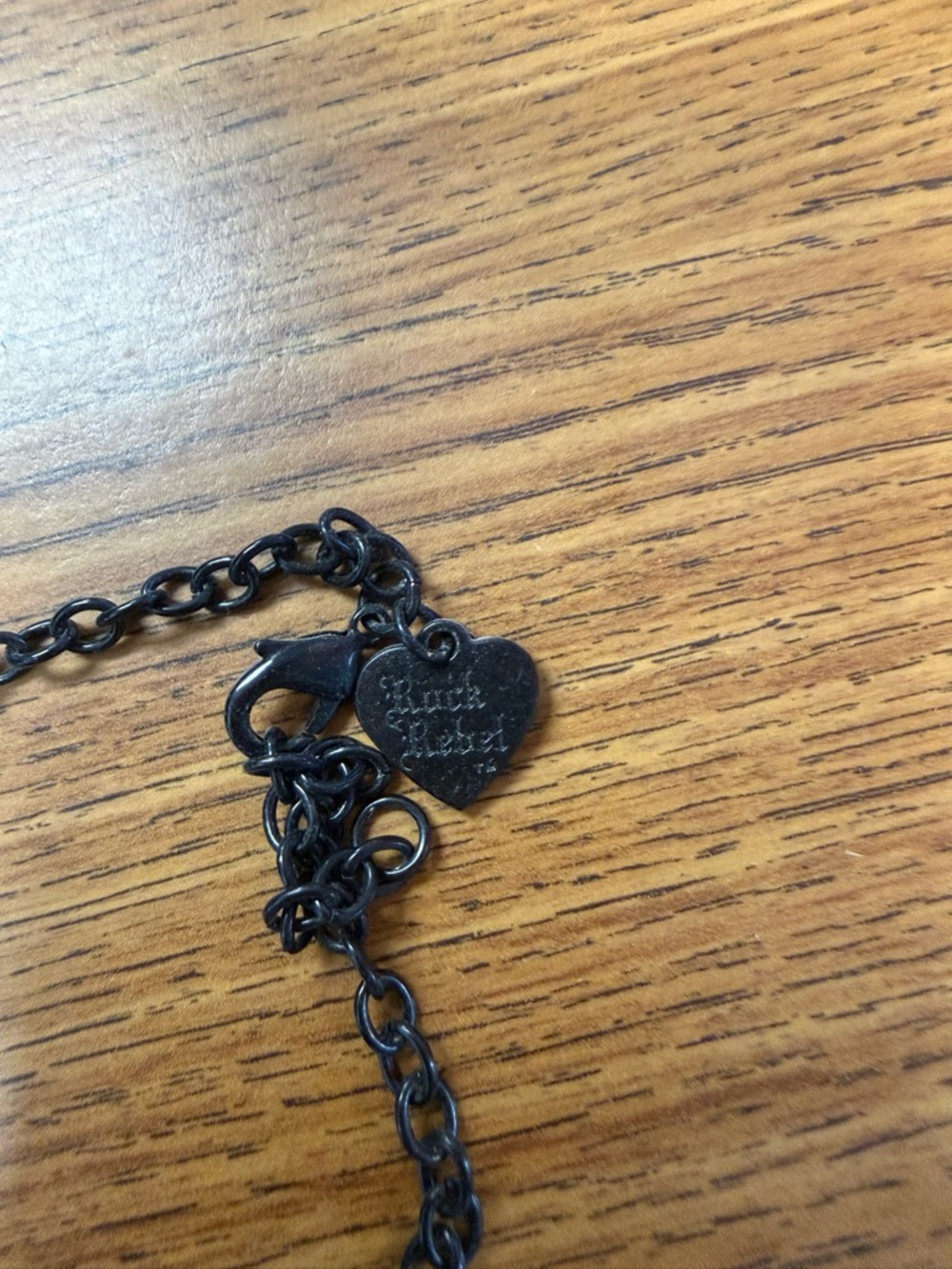 Black Rock Rebel Knuckles Necklace - Picture 4 of 5